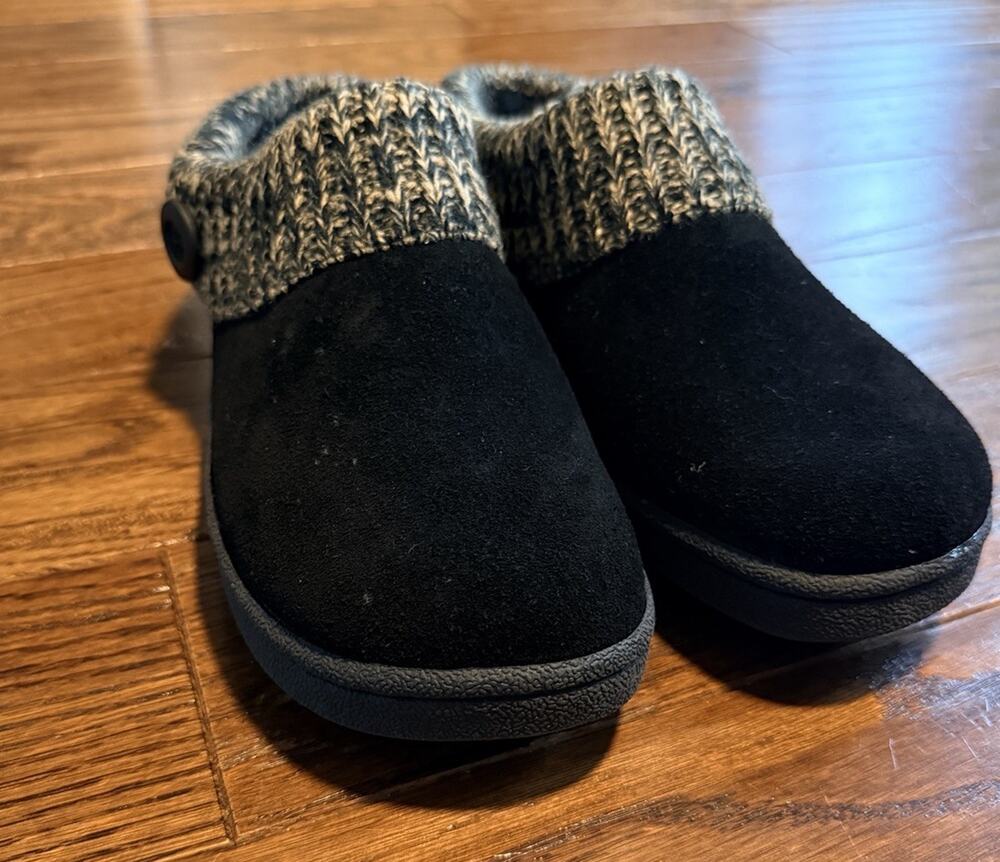 Clarks Women's Size 10 Black Suede Knit Collar Slip On Clog Cozy Shoes Comfort